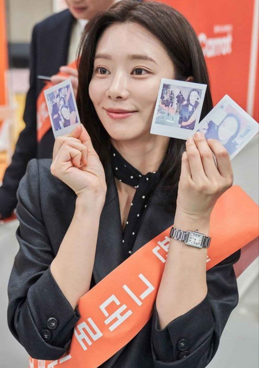 صورة لي جو بين في دور كانغ هان ديول من مسلسل The Divorce Insurance